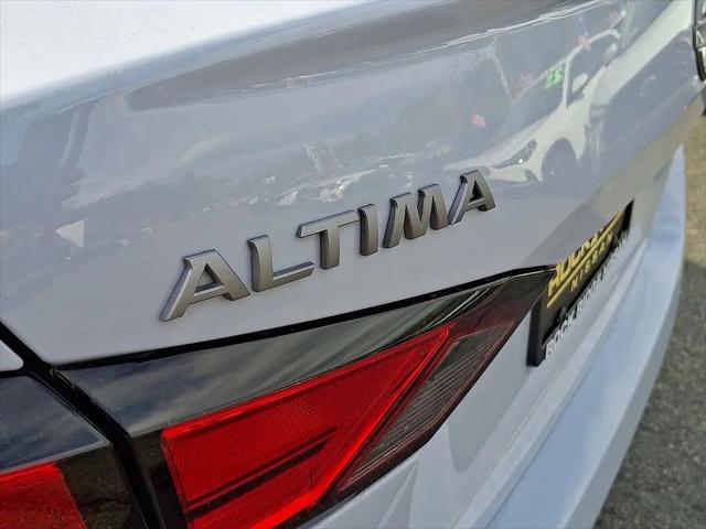 2026 Nissan Altima SR FWD