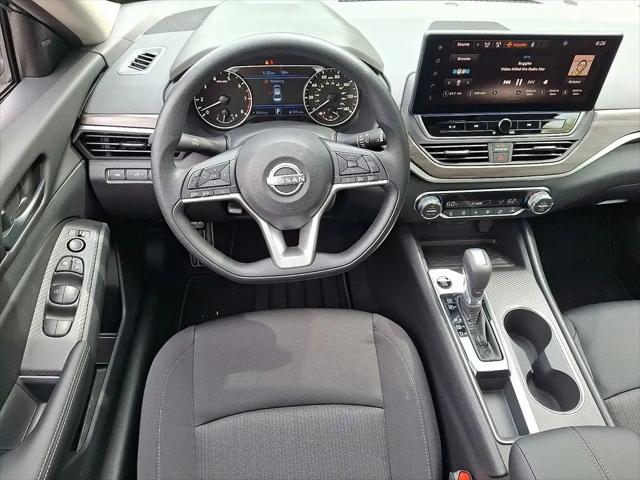 2026 Nissan Altima SV FWD