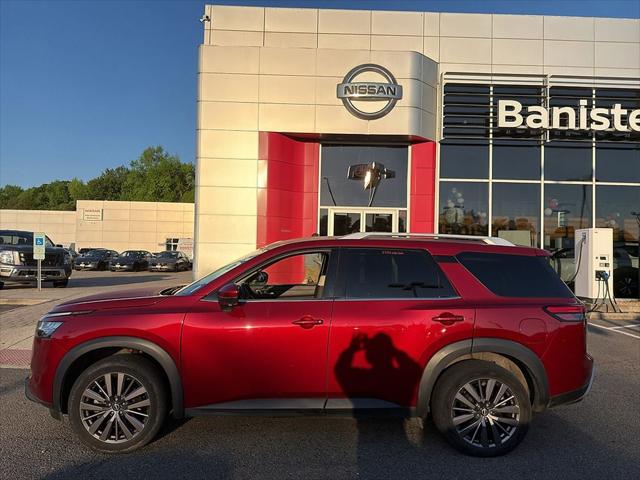 2023 Nissan Pathfinder SL 4WD
