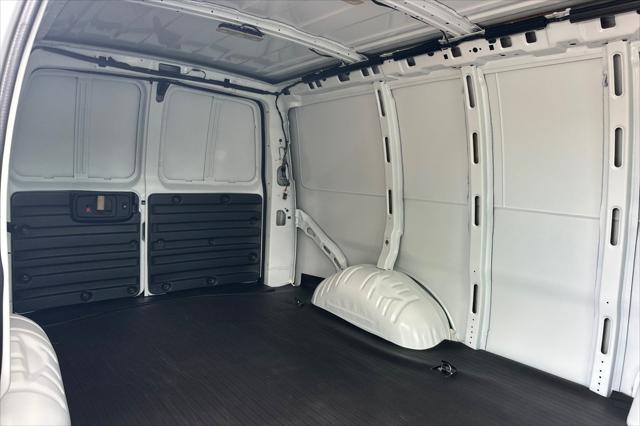 2026 GMC Savana Cargo 2500 Regular Wheelbase, Work Van, RWD