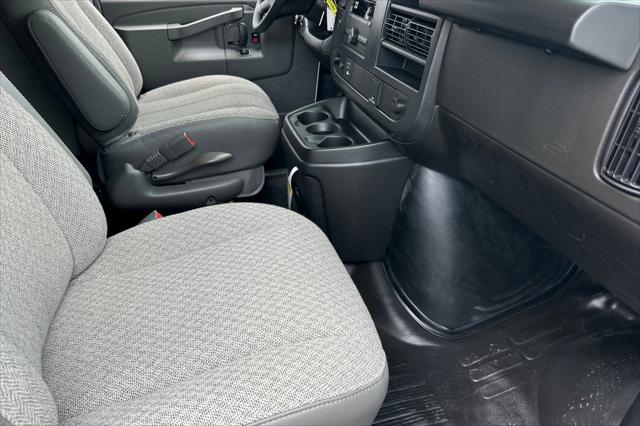 2026 GMC Savana Cargo 2500 Regular Wheelbase, Work Van, RWD