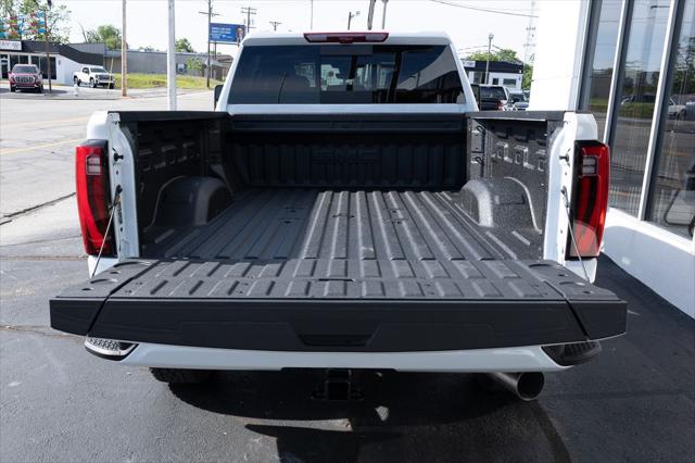 2026 GMC Sierra 2500HD Crew Cab, Standard Bed, Denali Ultimate, 4WD