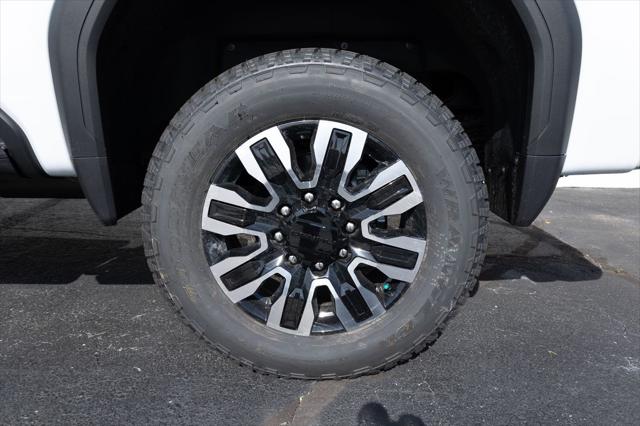 2026 GMC Sierra 2500HD Crew Cab, Standard Bed, Denali Ultimate, 4WD