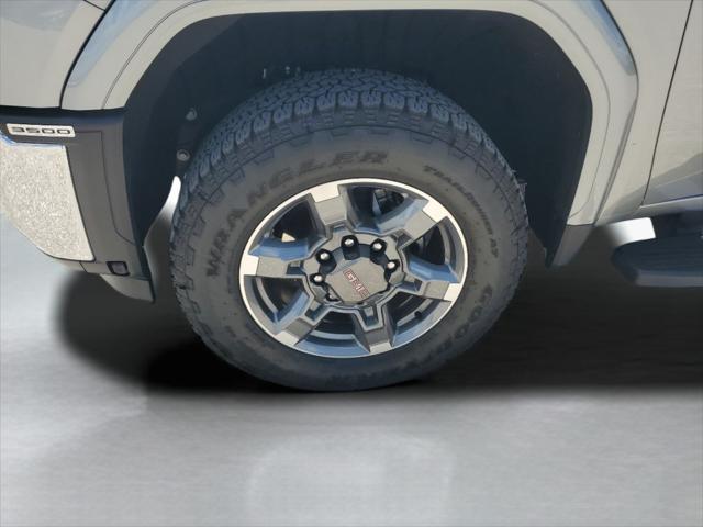 2025 GMC Sierra 3500HD 4WD Crew Cab Standard Bed SLT