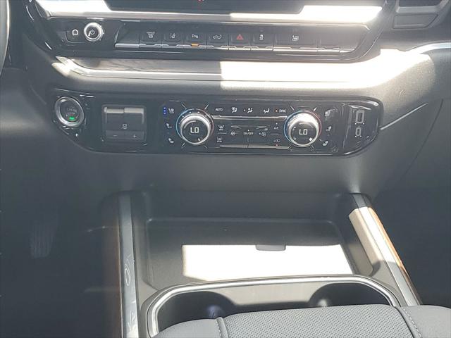 2025 GMC Sierra 3500HD 4WD Crew Cab Standard Bed SLT