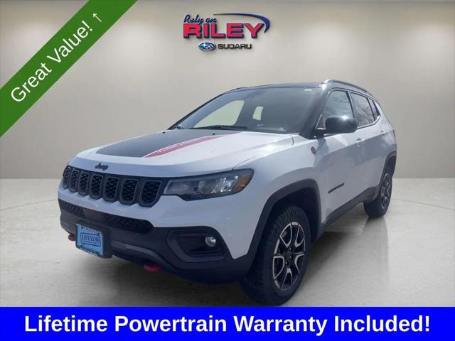 2025 Jeep Compass Trailhawk 4x4 for sale in Dubuque, IA