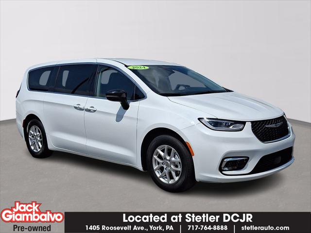 2024 Chrysler Pacifica Touring L