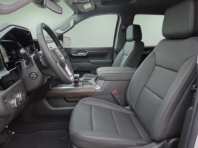 2026 GMC Sierra 1500 Crew Cab, Short Bed, SLT, 4WD