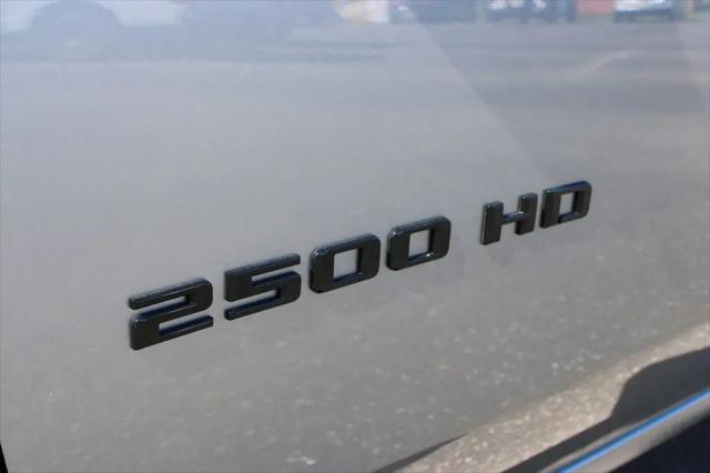 2026 Chevrolet Silverado 2500HD Crew Cab, Standard Bed, LT, 4WD