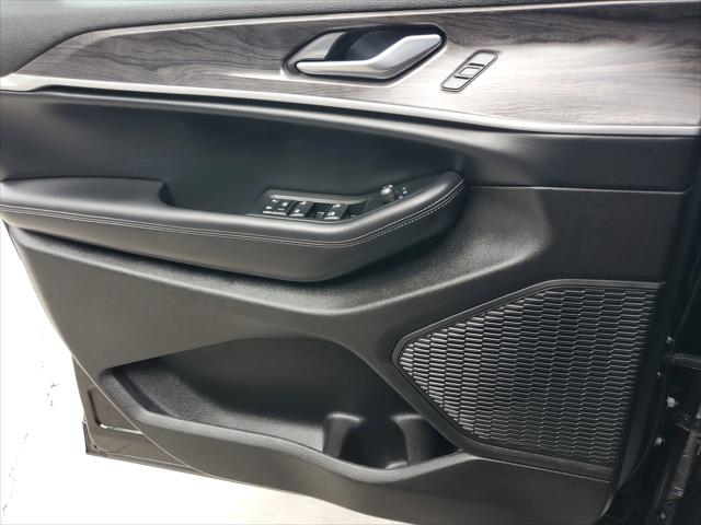 2025 Jeep Grand Cherokee L Limited 4x2