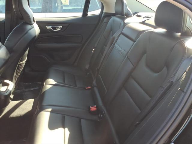 2021 Volvo S60 T6 Momentum