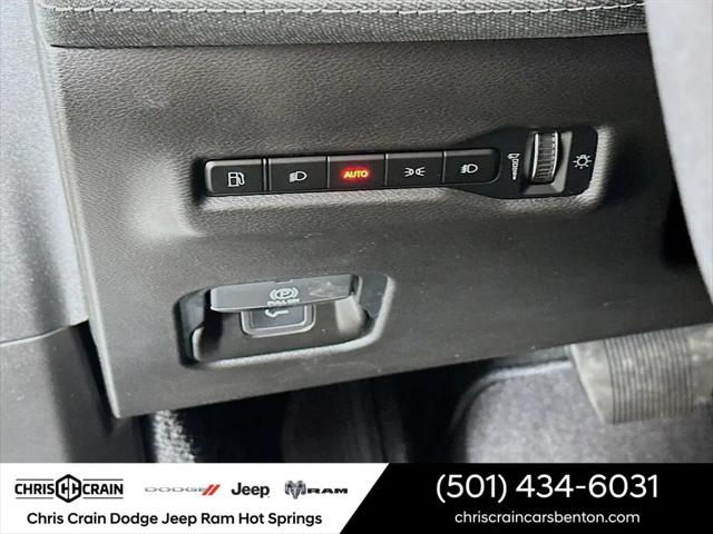 2026 Jeep Cherokee Laredo 4x4
