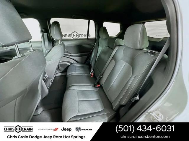 2026 Jeep Cherokee Laredo 4x4