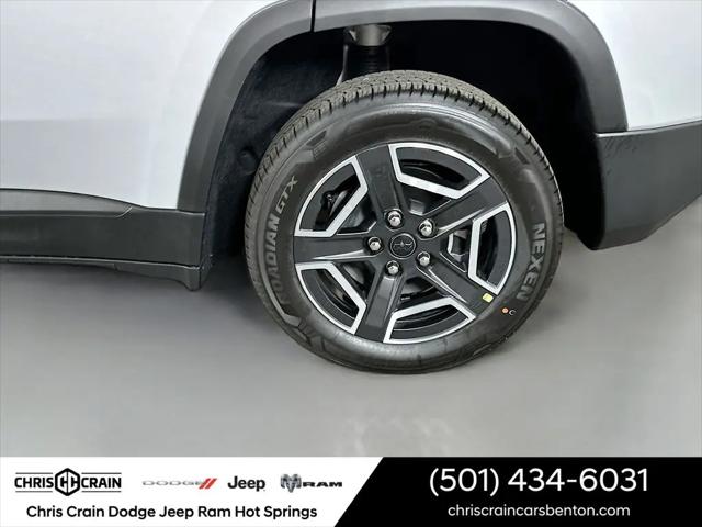2026 Jeep Cherokee Laredo 4x4