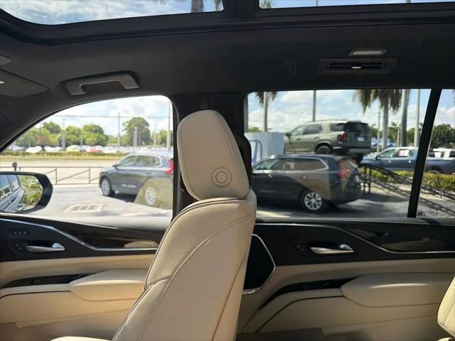 2024 Cadillac Escalade 4WD Premium Luxury