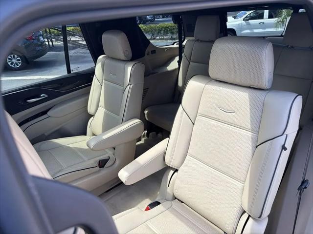 2024 Cadillac Escalade 4WD Premium Luxury