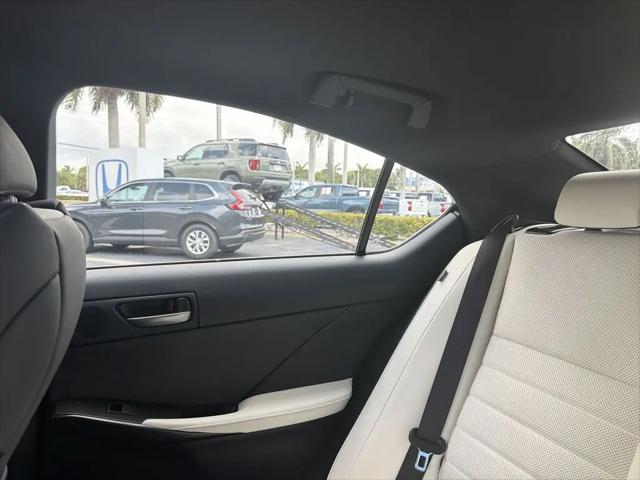 2022 Lexus IS 350 F SPORT