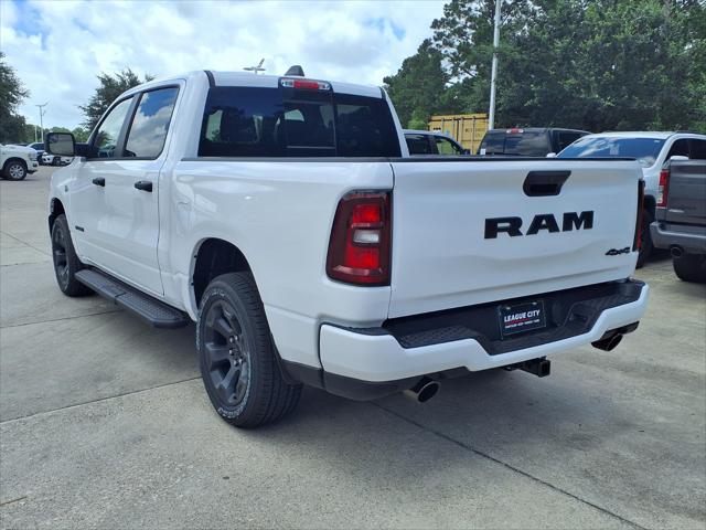2026 RAM 1500 RAM 1500 EXPRESS CREW CAB 4X4 57 BOX