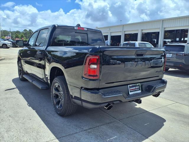 2026 RAM 1500 RAM 1500 EXPRESS CREW CAB 4X4 57 BOX