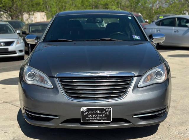 2013 Chrysler 200 Limited