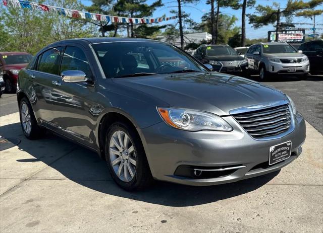2013 Chrysler 200 Limited
