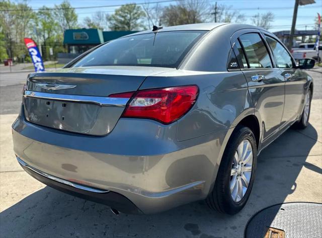 2013 Chrysler 200 Limited
