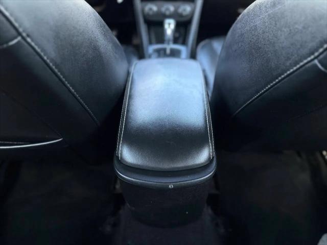 2013 Chrysler 200 Limited