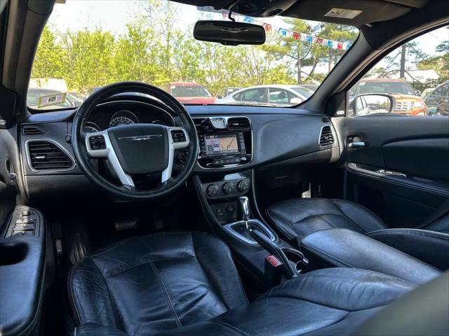 2013 Chrysler 200 Limited