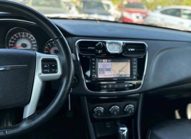 2013 Chrysler 200 Limited
