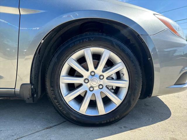 2013 Chrysler 200 Limited