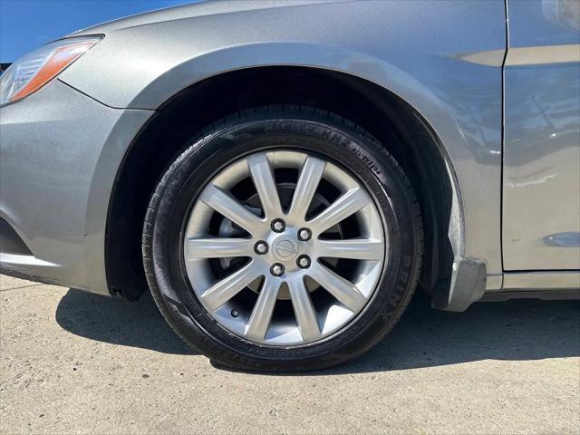 2013 Chrysler 200 Limited
