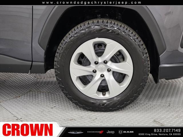 2020 Toyota RAV4 LE