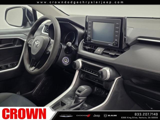 2020 Toyota RAV4 LE