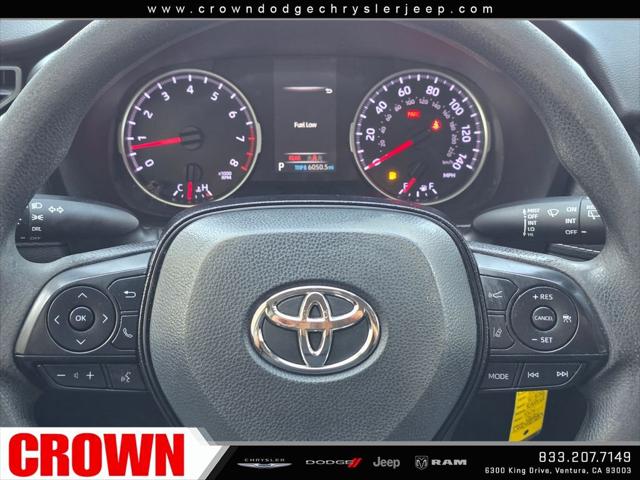 2020 Toyota RAV4 LE