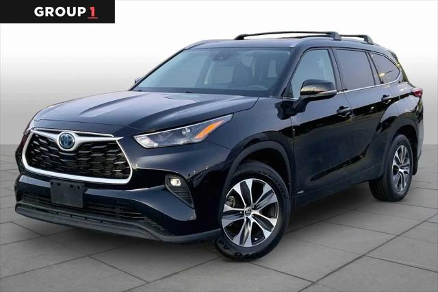 2022 Toyota Highlander Hybrid XLE for sale in Columbus, GA