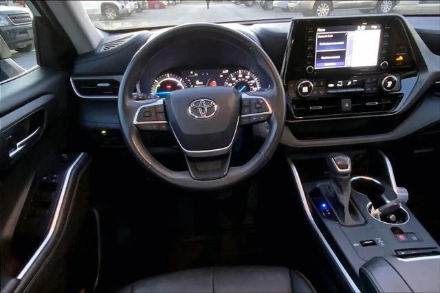 2022 Toyota Highlander Hybrid XLE