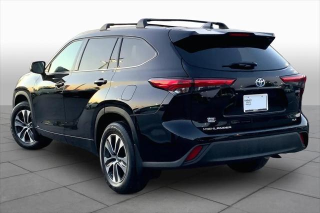2022 Toyota Highlander Hybrid XLE