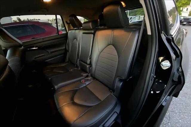 2022 Toyota Highlander Hybrid XLE
