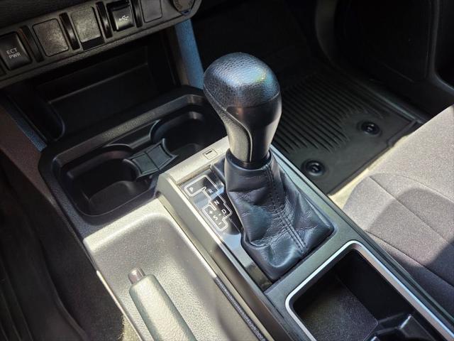 2022 Toyota Tacoma SR V6