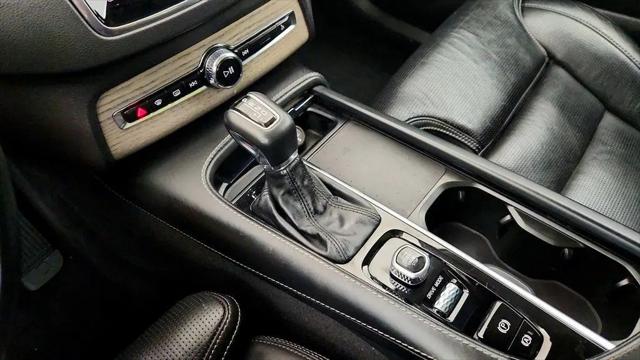 2021 Volvo XC90 T6 Inscription 7 Passenger