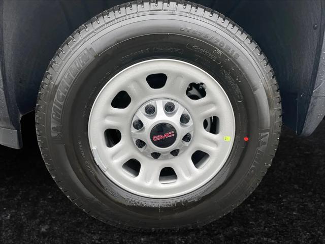 2026 GMC Sierra 3500HD Crew Cab, Long Bed, Pro, 4WD