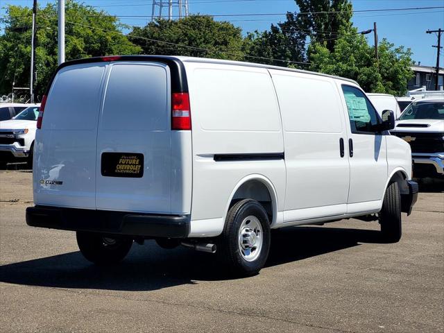 2026 Chevrolet Express Cargo Van 2500 Regular Wheelbase, WT, RWD