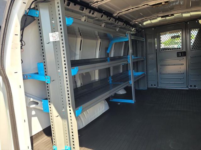 2026 Chevrolet Express Cargo Van 2500 Regular Wheelbase, WT, RWD