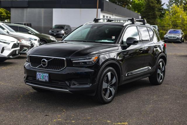 2019 Volvo XC40 T5 Momentum