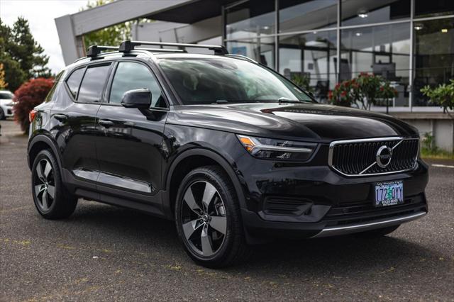 2019 Volvo XC40 T5 Momentum