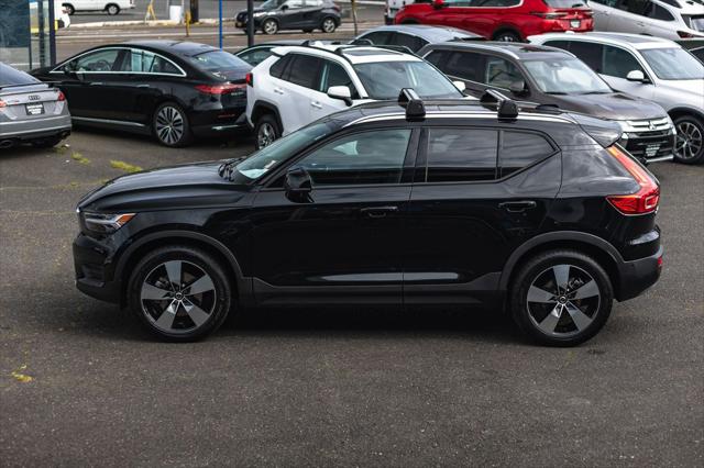 2019 Volvo XC40 T5 Momentum