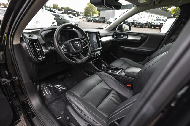 2019 Volvo XC40 T5 Momentum