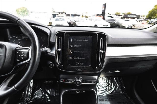 2019 Volvo XC40 T5 Momentum