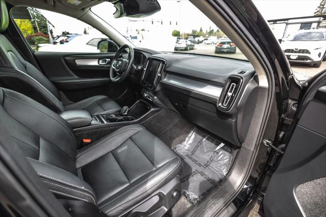 2019 Volvo XC40 T5 Momentum