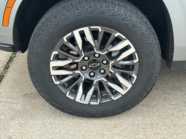 2025 Chevrolet Suburban 4WD Z71